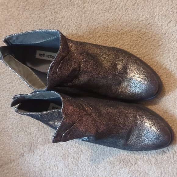 Not Rated heeled ankle boots - Picture 3 of 5